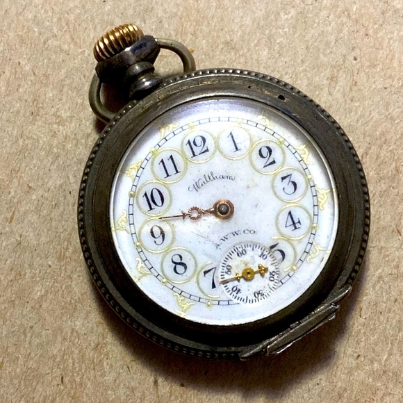 Antique Waltham Watch Co. Grade Seaside Pocket Watch